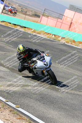 media/Oct-15-2022-TrackXperience (Sat) [[8f70b8b0be]]/Group 2/session 2 turn 3 and 4/